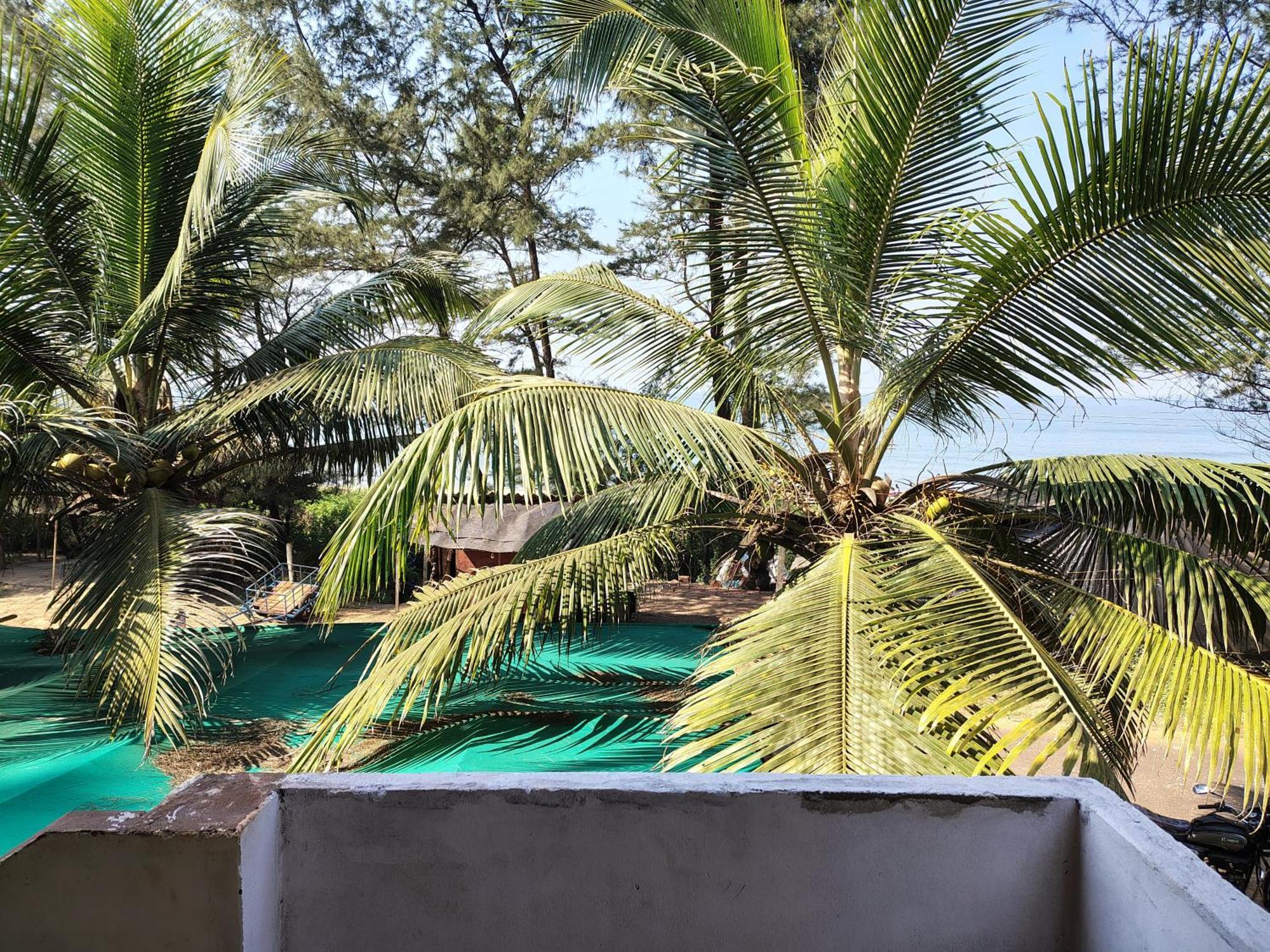 Omkar Beach Resort Mālvan Exterior foto